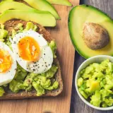 Jak uratować guacamole przed brązowieniem? Proste sposoby na świeżość
