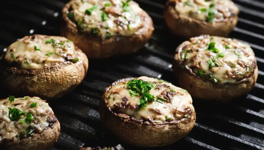 Grillowane pieczarki: 5 przepisów i sekrety idealnego smaku